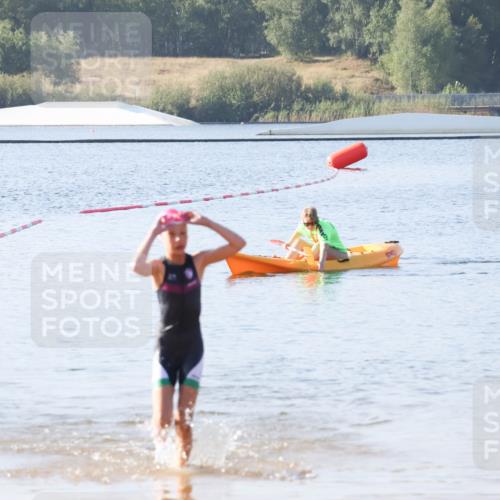 01.09.2024 - 17. Tribühne Triathlon Luisa Fischer http://msf.ph/oto/6923009 01.09.2024 09:33:57 Schwimmen 101 meine-sportfotos.de