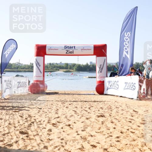 01.09.2024 - 17. Tribühne Triathlon Luisa Fischer http://msf.ph/oto/6923057 01.09.2024 10:02:47 Schwimmen  meine-sportfotos.de