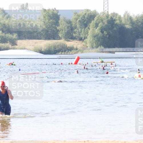 01.09.2024 - 17. Tribühne Triathlon Luisa Fischer http://msf.ph/oto/6923062 01.09.2024 10:03:12 Schwimmen  meine-sportfotos.de