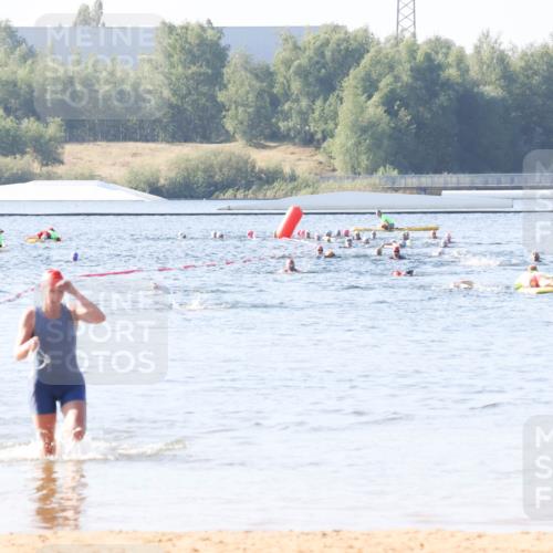 01.09.2024 - 17. Tribühne Triathlon Luisa Fischer http://msf.ph/oto/6923066 01.09.2024 10:03:14 Schwimmen 146 meine-sportfotos.de