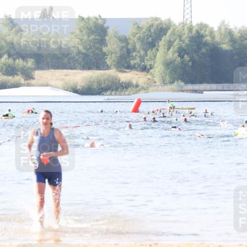 01.09.2024 - 17. Tribühne Triathlon Luisa Fischer http://msf.ph/oto/6923075 01.09.2024 10:03:17 Schwimmen 146 meine-sportfotos.de