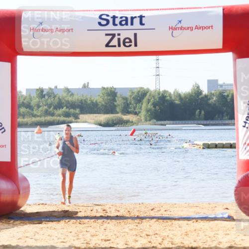 01.09.2024 - 17. Tribühne Triathlon Luisa Fischer http://msf.ph/oto/6923080 01.09.2024 10:03:19 Schwimmen 146 meine-sportfotos.de
