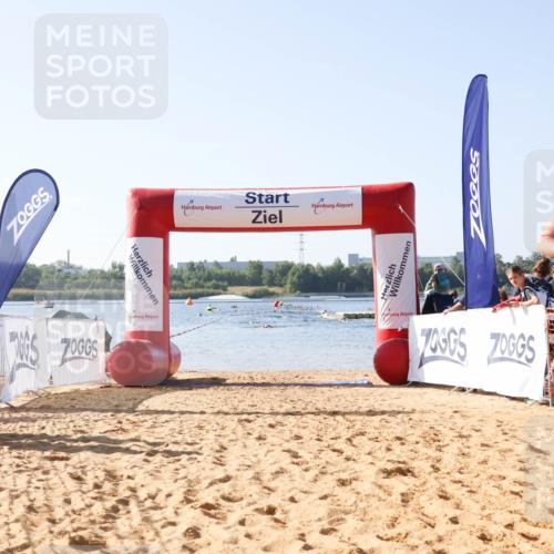 01.09.2024 - 17. Tribühne Triathlon Luisa Fischer http://msf.ph/oto/6923115 01.09.2024 10:03:27 Schwimmen 146 meine-sportfotos.de