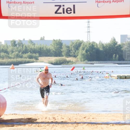 01.09.2024 - 17. Tribühne Triathlon Luisa Fischer http://msf.ph/oto/6923141 01.09.2024 10:03:57 Schwimmen 155 meine-sportfotos.de