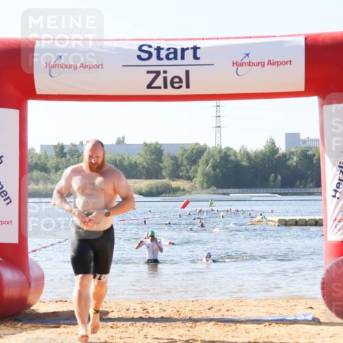 01.09.2024 - 17. Tribühne Triathlon Luisa Fischer http://msf.ph/oto/6923169 01.09.2024 10:04:01 Schwimmen 155 meine-sportfotos.de
