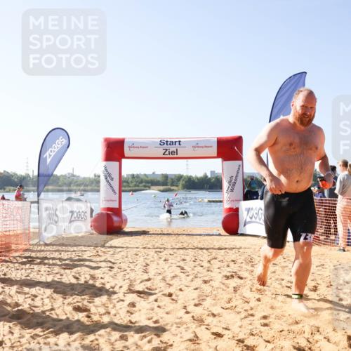 01.09.2024 - 17. Tribühne Triathlon Luisa Fischer http://msf.ph/oto/6923185 01.09.2024 10:04:05 Schwimmen 153, 155, 1075 meine-sportfotos.de