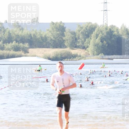 01.09.2024 - 17. Tribühne Triathlon Luisa Fischer http://msf.ph/oto/6923193 01.09.2024 10:04:08 Schwimmen 153, 155, 1075 meine-sportfotos.de
