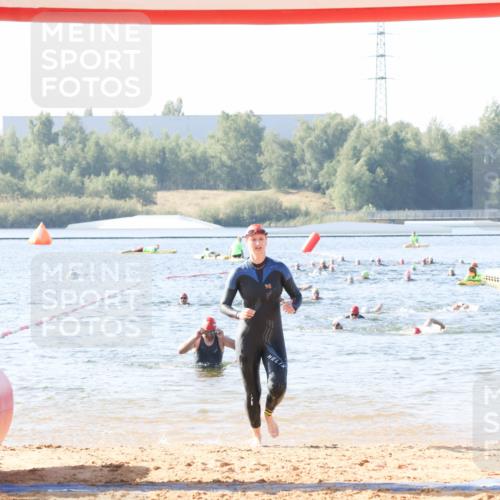 01.09.2024 - 17. Tribühne Triathlon Luisa Fischer http://msf.ph/oto/6923243 01.09.2024 10:04:25 Schwimmen 1069 meine-sportfotos.de