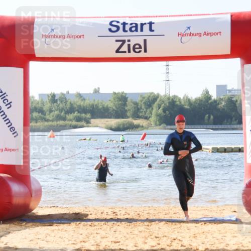 01.09.2024 - 17. Tribühne Triathlon Luisa Fischer http://msf.ph/oto/6923256 01.09.2024 10:04:27 Schwimmen 1069 meine-sportfotos.de