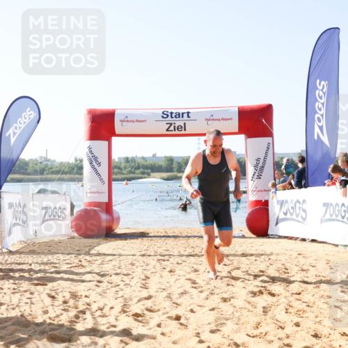 01.09.2024 - 17. Tribühne Triathlon Luisa Fischer http://msf.ph/oto/6923298 01.09.2024 10:04:39 Schwimmen 152 meine-sportfotos.de