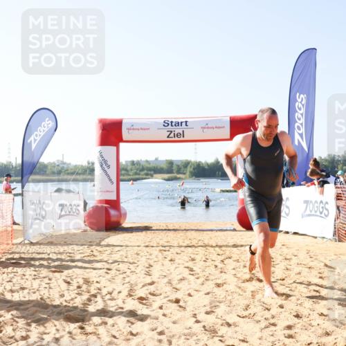 01.09.2024 - 17. Tribühne Triathlon Luisa Fischer http://msf.ph/oto/6923303 01.09.2024 10:04:39 Schwimmen 152 meine-sportfotos.de