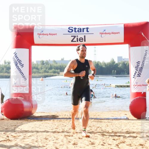 01.09.2024 - 17. Tribühne Triathlon Luisa Fischer http://msf.ph/oto/6923339 01.09.2024 10:04:51 Schwimmen 140, 143, 1062 meine-sportfotos.de