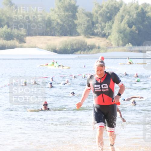 01.09.2024 - 17. Tribühne Triathlon Luisa Fischer http://msf.ph/oto/6923358 01.09.2024 10:04:55 Schwimmen 140, 143, 1062 meine-sportfotos.de