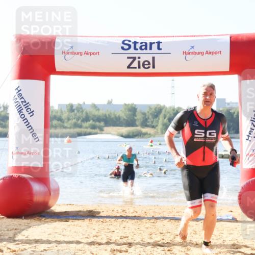 01.09.2024 - 17. Tribühne Triathlon Luisa Fischer http://msf.ph/oto/6923389 01.09.2024 10:05:00 Schwimmen 143, 147, 150, 1062 meine-sportfotos.de