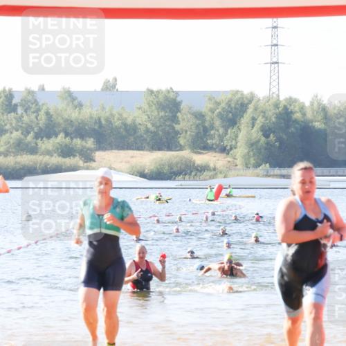 01.09.2024 - 17. Tribühne Triathlon Luisa Fischer http://msf.ph/oto/6923405 01.09.2024 10:05:04 Schwimmen 143, 147, 150 meine-sportfotos.de