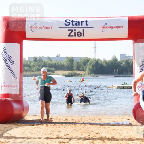 01.09.2024 - 17. Tribühne Triathlon Luisa Fischer http://msf.ph/oto/6923415 01.09.2024 10:05:06 Schwimmen 143, 147, 150 meine-sportfotos.de