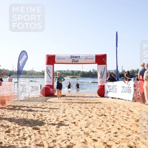 01.09.2024 - 17. Tribühne Triathlon Luisa Fischer http://msf.ph/oto/6923425 01.09.2024 10:05:07 Schwimmen 143, 147, 150, 1074, 1077 meine-sportfotos.de