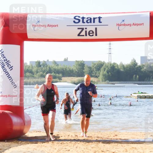 01.09.2024 - 17. Tribühne Triathlon Luisa Fischer http://msf.ph/oto/6923445 01.09.2024 10:05:14 Schwimmen 147, 150, 1065, 1074, 1077 meine-sportfotos.de