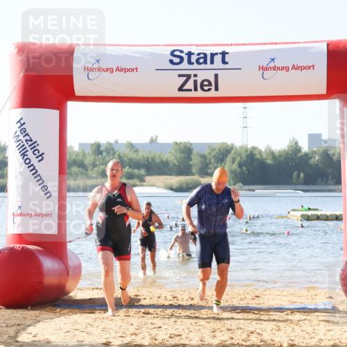 01.09.2024 - 17. Tribühne Triathlon Luisa Fischer http://msf.ph/oto/6923447 01.09.2024 10:05:15 Schwimmen 150, 1065, 1074, 1077 meine-sportfotos.de