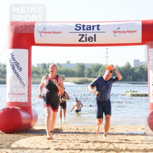 01.09.2024 - 17. Tribühne Triathlon Luisa Fischer http://msf.ph/oto/6923450 01.09.2024 10:05:16 Schwimmen 150, 1065, 1074, 1077 meine-sportfotos.de