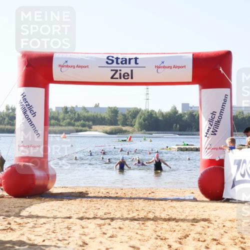 01.09.2024 - 17. Tribühne Triathlon Luisa Fischer http://msf.ph/oto/6923537 01.09.2024 10:05:37 Schwimmen 156 meine-sportfotos.de