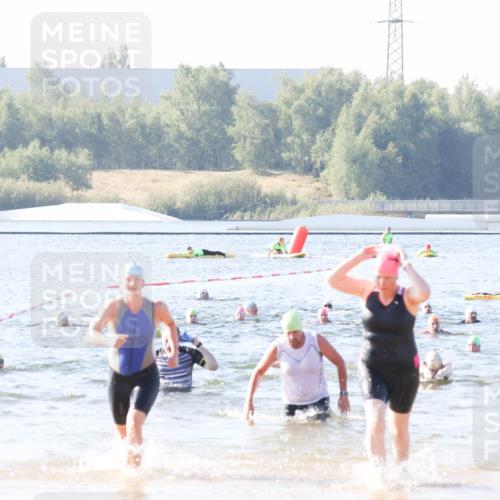 01.09.2024 - 17. Tribühne Triathlon Luisa Fischer http://msf.ph/oto/6923552 01.09.2024 10:05:43 Schwimmen 156, 160, 1068 meine-sportfotos.de