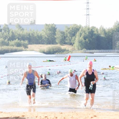 01.09.2024 - 17. Tribühne Triathlon Luisa Fischer http://msf.ph/oto/6923554 01.09.2024 10:05:43 Schwimmen 156, 160, 1068 meine-sportfotos.de