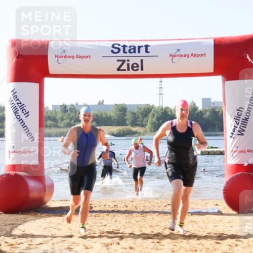 01.09.2024 - 17. Tribühne Triathlon Luisa Fischer http://msf.ph/oto/6923587 01.09.2024 10:05:49 Schwimmen 160, 167, 730, 1068 meine-sportfotos.de