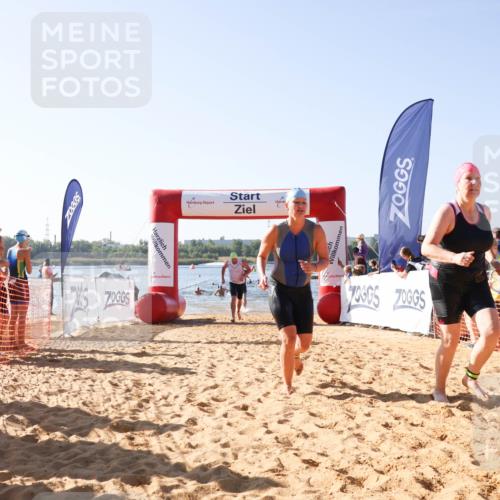 01.09.2024 - 17. Tribühne Triathlon Luisa Fischer http://msf.ph/oto/6923599 01.09.2024 10:05:52 Schwimmen 137, 160, 167, 730, 1068 meine-sportfotos.de