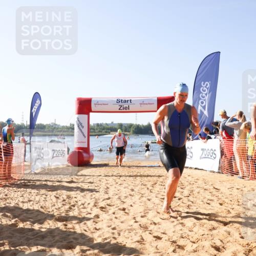 01.09.2024 - 17. Tribühne Triathlon Luisa Fischer http://msf.ph/oto/6923602 01.09.2024 10:05:52 Schwimmen 137, 160, 167, 730, 1068 meine-sportfotos.de