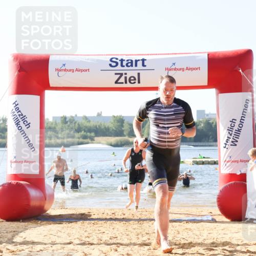 01.09.2024 - 17. Tribühne Triathlon Luisa Fischer http://msf.ph/oto/6923629 01.09.2024 10:05:58 Schwimmen 137, 145, 167, 730, 1072 meine-sportfotos.de