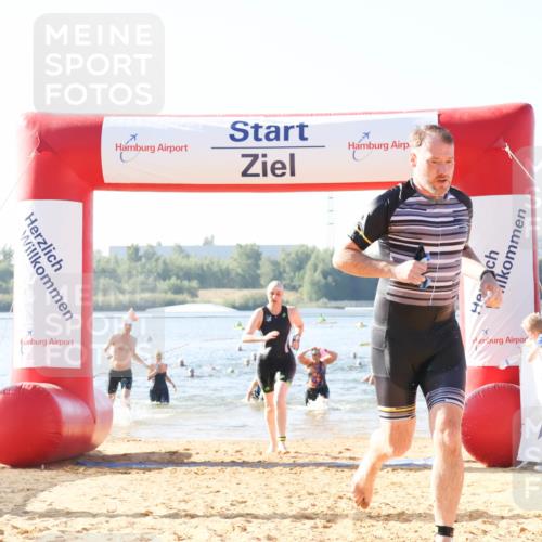 01.09.2024 - 17. Tribühne Triathlon Luisa Fischer http://msf.ph/oto/6923632 01.09.2024 10:05:58 Schwimmen 137, 145, 167, 730, 1072 meine-sportfotos.de