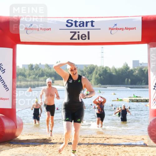 01.09.2024 - 17. Tribühne Triathlon Luisa Fischer http://msf.ph/oto/6923637 01.09.2024 10:06:00 Schwimmen 137, 145, 149, 157, 167, 730, 1072 meine-sportfotos.de