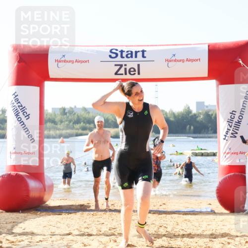01.09.2024 - 17. Tribühne Triathlon Luisa Fischer http://msf.ph/oto/6923644 01.09.2024 10:06:01 Schwimmen 137, 145, 149, 157, 167, 730, 1067, 1072 meine-sportfotos.de