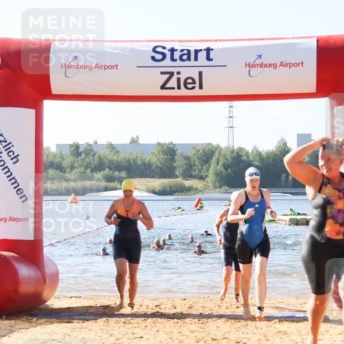 01.09.2024 - 17. Tribühne Triathlon Luisa Fischer http://msf.ph/oto/6923676 01.09.2024 10:06:08 Schwimmen 137, 145, 149, 157, 168, 1067, 1072 meine-sportfotos.de
