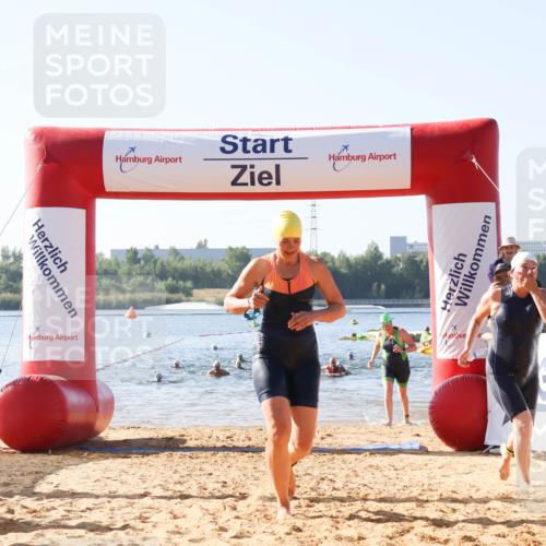 01.09.2024 - 17. Tribühne Triathlon Luisa Fischer http://msf.ph/oto/6923696 01.09.2024 10:06:11 Schwimmen 145, 149, 157, 168, 1067, 1072 meine-sportfotos.de
