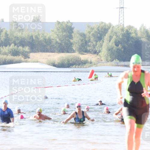 01.09.2024 - 17. Tribühne Triathlon Luisa Fischer http://msf.ph/oto/6923701 01.09.2024 10:06:13 Schwimmen 149, 157, 168, 1067, 1072 meine-sportfotos.de