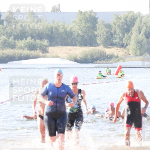 01.09.2024 - 17. Tribühne Triathlon Luisa Fischer http://msf.ph/oto/6923722 01.09.2024 10:06:21 Schwimmen 138, 141, 158, 168, 1070 meine-sportfotos.de