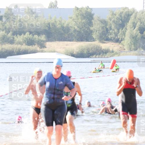 01.09.2024 - 17. Tribühne Triathlon Luisa Fischer http://msf.ph/oto/6923724 01.09.2024 10:06:21 Schwimmen 138, 141, 158, 168, 1070 meine-sportfotos.de