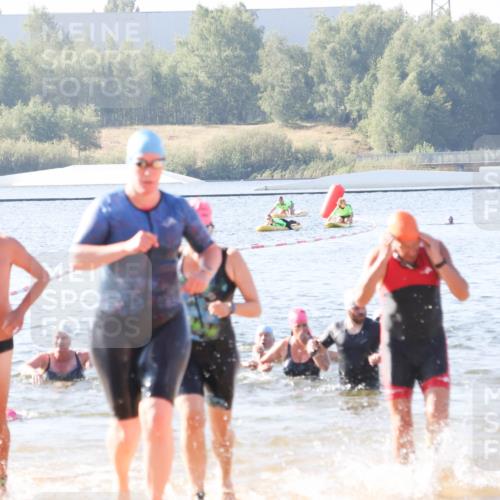 01.09.2024 - 17. Tribühne Triathlon Luisa Fischer http://msf.ph/oto/6923726 01.09.2024 10:06:23 Schwimmen 138, 141, 158, 168, 1070 meine-sportfotos.de