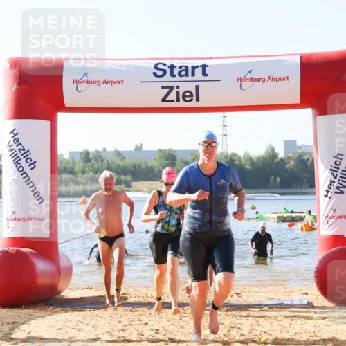 01.09.2024 - 17. Tribühne Triathlon Luisa Fischer http://msf.ph/oto/6923736 01.09.2024 10:06:26 Schwimmen 138, 141, 158, 165, 166, 1066, 1070 meine-sportfotos.de