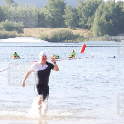 01.09.2024 - 17. Tribühne Triathlon Luisa Fischer http://msf.ph/oto/6923865 01.09.2024 10:07:07 Schwimmen 144 meine-sportfotos.de