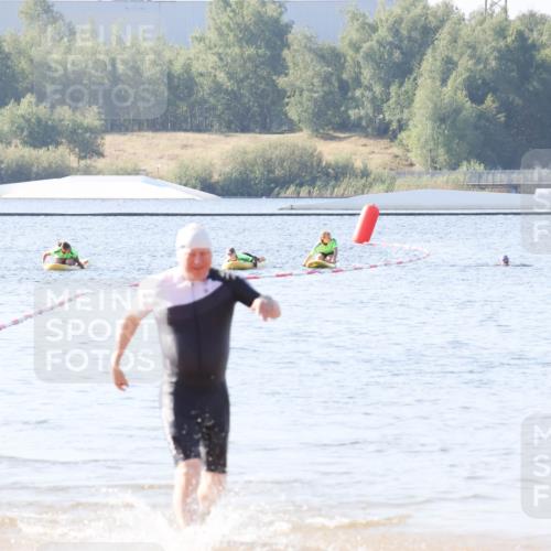01.09.2024 - 17. Tribühne Triathlon Luisa Fischer http://msf.ph/oto/6923871 01.09.2024 10:07:08 Schwimmen 144 meine-sportfotos.de