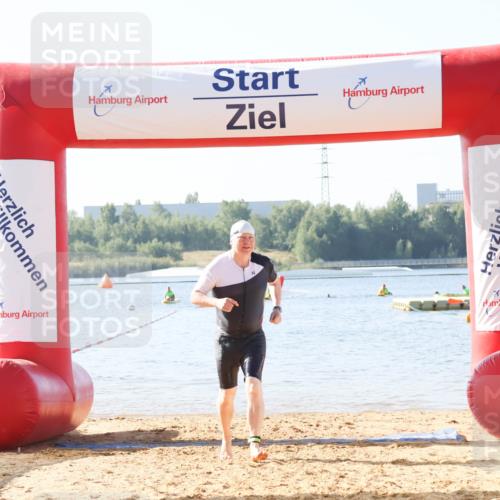 01.09.2024 - 17. Tribühne Triathlon Luisa Fischer http://msf.ph/oto/6923902 01.09.2024 10:07:12 Schwimmen 144 meine-sportfotos.de