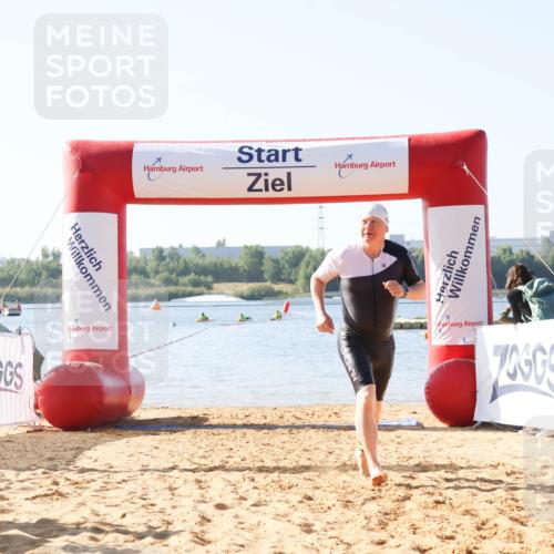 01.09.2024 - 17. Tribühne Triathlon Luisa Fischer http://msf.ph/oto/6923915 01.09.2024 10:07:14 Schwimmen 144 meine-sportfotos.de