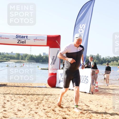 01.09.2024 - 17. Tribühne Triathlon Luisa Fischer http://msf.ph/oto/6923921 01.09.2024 10:07:15 Schwimmen 144 meine-sportfotos.de