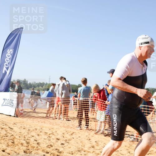 01.09.2024 - 17. Tribühne Triathlon Luisa Fischer http://msf.ph/oto/6923927 01.09.2024 10:07:17 Schwimmen 144 meine-sportfotos.de
