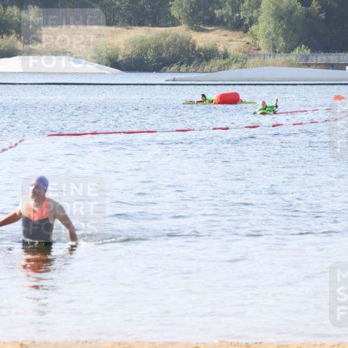 01.09.2024 - 17. Tribühne Triathlon Luisa Fischer http://msf.ph/oto/6923940 01.09.2024 10:10:10 Schwimmen  meine-sportfotos.de