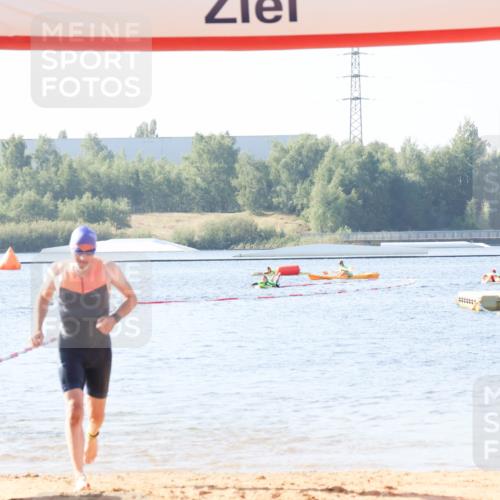 01.09.2024 - 17. Tribühne Triathlon Luisa Fischer http://msf.ph/oto/6923963 01.09.2024 10:10:19 Schwimmen 161 meine-sportfotos.de