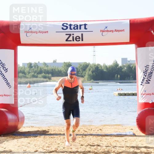 01.09.2024 - 17. Tribühne Triathlon Luisa Fischer http://msf.ph/oto/6923973 01.09.2024 10:10:21 Schwimmen 161 meine-sportfotos.de